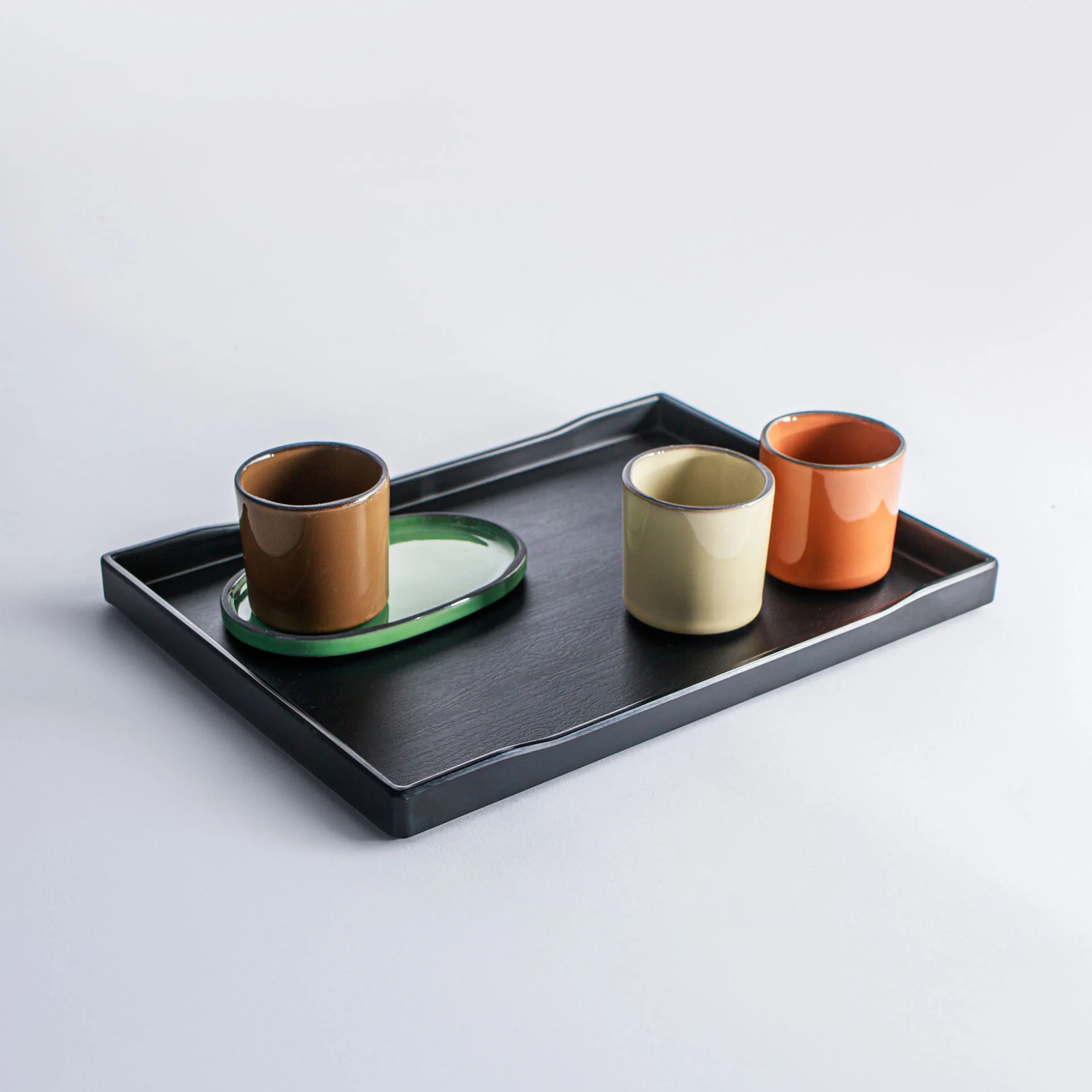 Taca ZEN z melaminy 30x22x2,3 cm czarna - VERLO